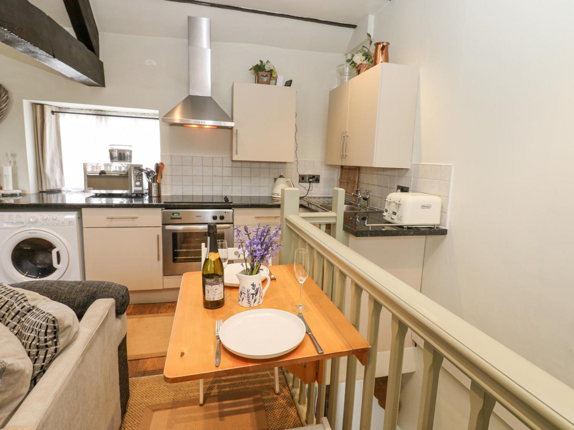 מידלהאם In & Out Cottage מראה חיצוני תמונה